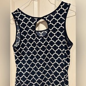 🌸BUY 3 for $15🌸 Max Studio, size Large